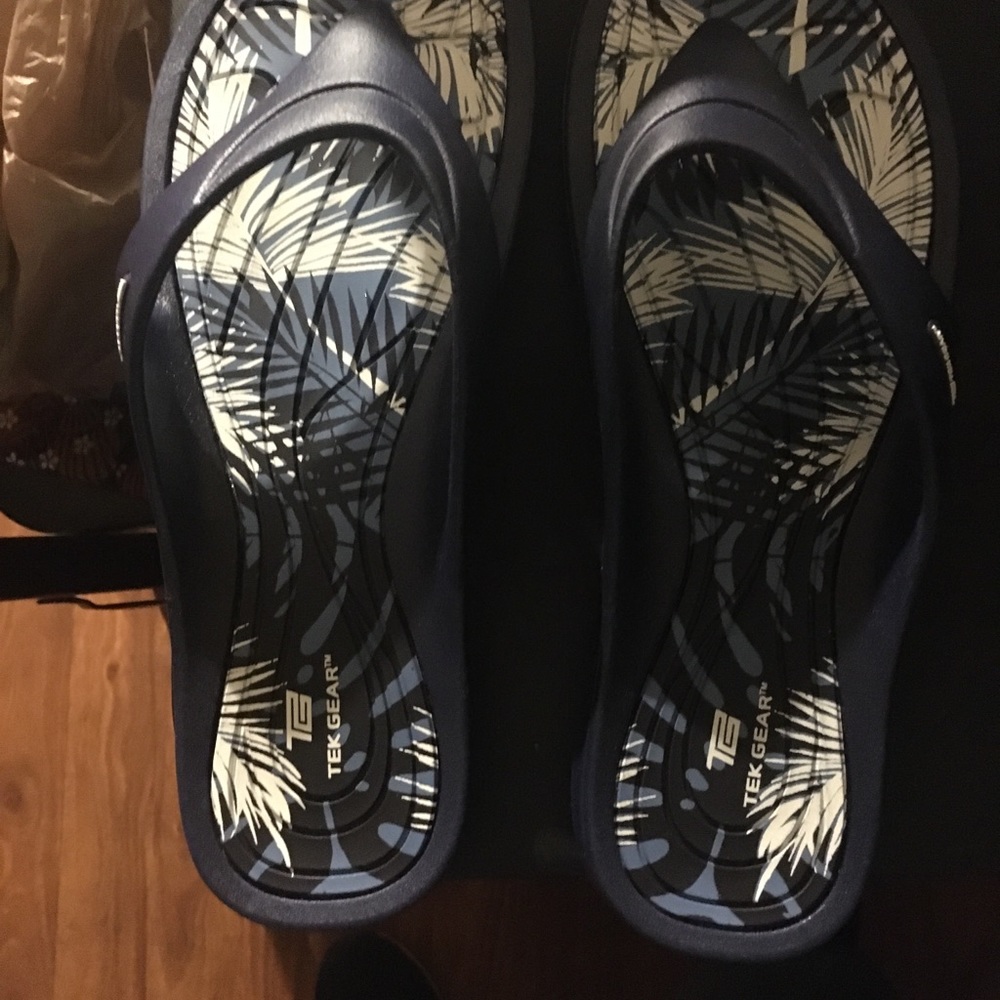 Flip flops - Picture 2 of 3